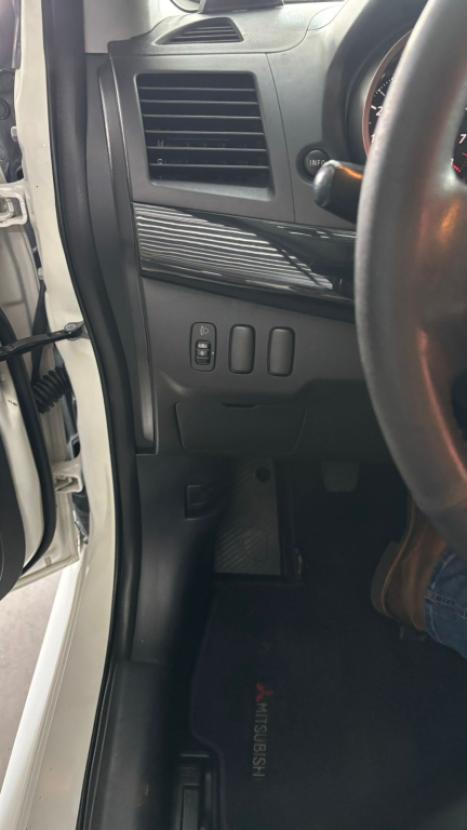 MITSUBISHI Lancer 2.0 16V 4P, Foto 10