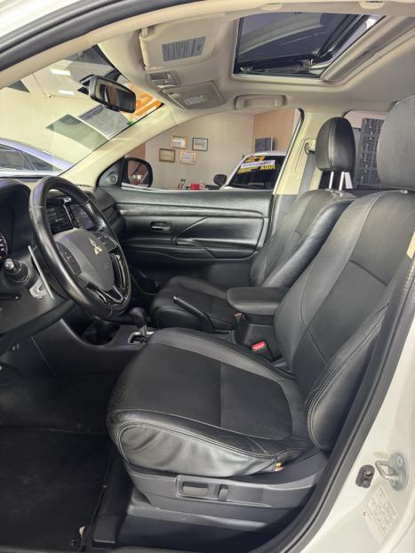 MITSUBISHI Outlander 2.0 16V 4P AUTOM�TICO, Foto 9