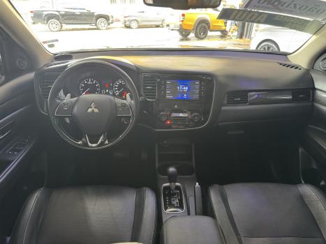 MITSUBISHI Outlander 2.0 16V 4P AUTOM�TICO, Foto 12