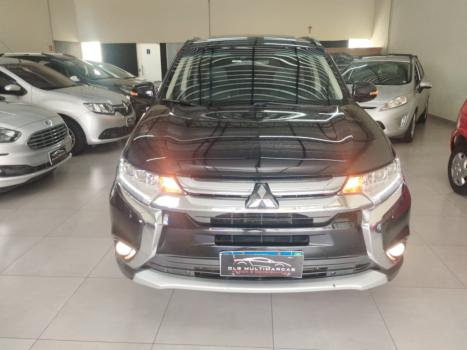 MITSUBISHI Outlander 2.2 16V 4P 4X4 HPE-S AWD DIESEL AUTOM�TICO, Foto 6