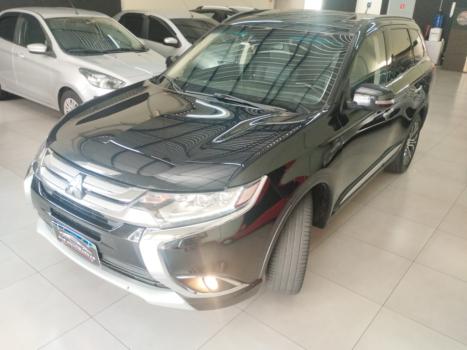 MITSUBISHI Outlander 2.2 16V 4P 4X4 HPE-S AWD DIESEL AUTOM�TICO, Foto 7