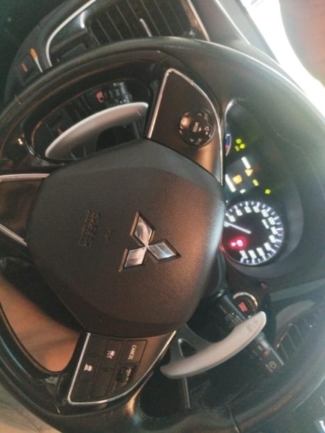 MITSUBISHI Outlander 2.2 16V 4P 4X4 HPE-S AWD DIESEL AUTOM�TICO, Foto 22