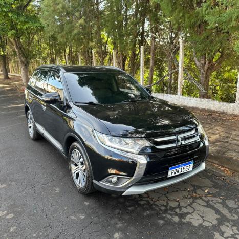 MITSUBISHI Outlander 2.2 16V 4P 4X4 HPE-S AWD DIESEL AUTOM�TICO, Foto 6