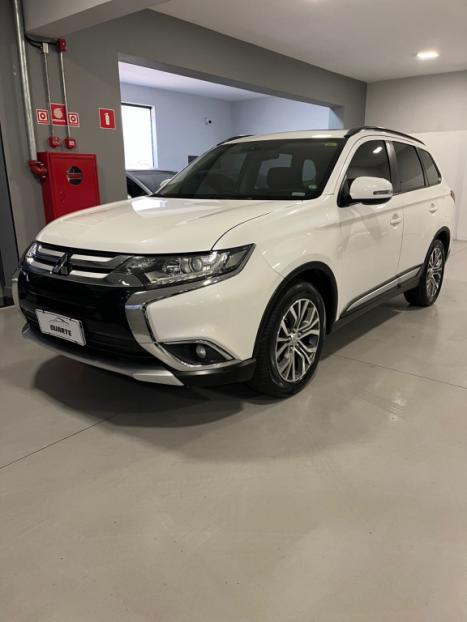MITSUBISHI Outlander 2.0 16V 4P AUTOM�TICO, Foto 3