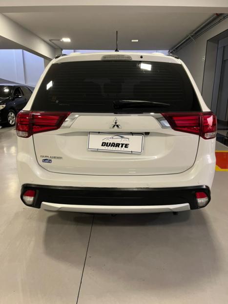 MITSUBISHI Outlander 2.0 16V 4P AUTOM�TICO, Foto 5