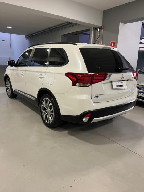 MITSUBISHI Outlander 2.0 16V 4P AUTOM�TICO, Foto 6