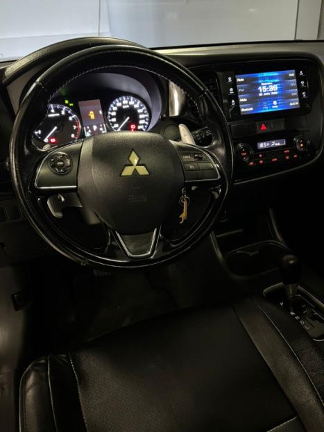 MITSUBISHI Outlander 2.0 16V 4P AUTOM�TICO, Foto 12