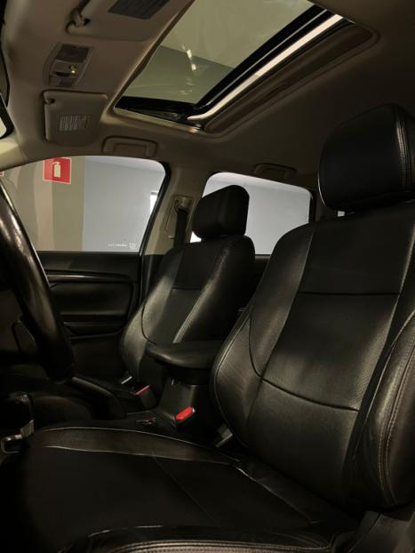 MITSUBISHI Outlander 2.0 16V 4P AUTOM�TICO, Foto 16