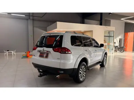 MITSUBISHI Pajero 3.5 V6 24V 4P FLEX HPE 4X4 AUTOMÁTICO, Foto 10