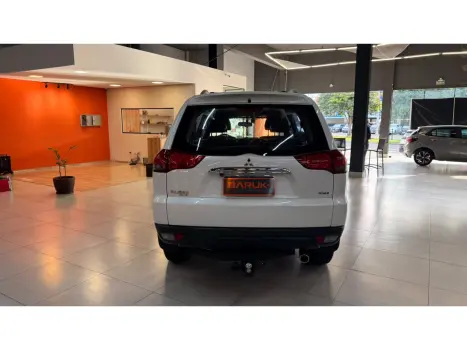 MITSUBISHI Pajero 3.5 V6 24V 4P FLEX HPE 4X4 AUTOMÁTICO, Foto 17