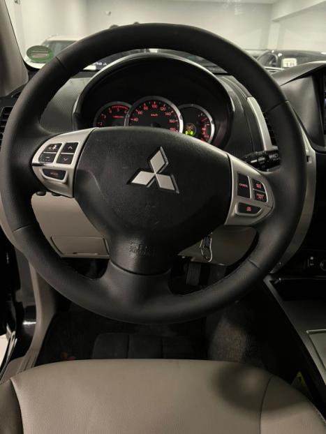 MITSUBISHI Pajero Dakar 3.2 16V 4P HPE 4X4  7 LUGARES TURBO INTECOOLER DIESEL AUTOMTICO, Foto 12