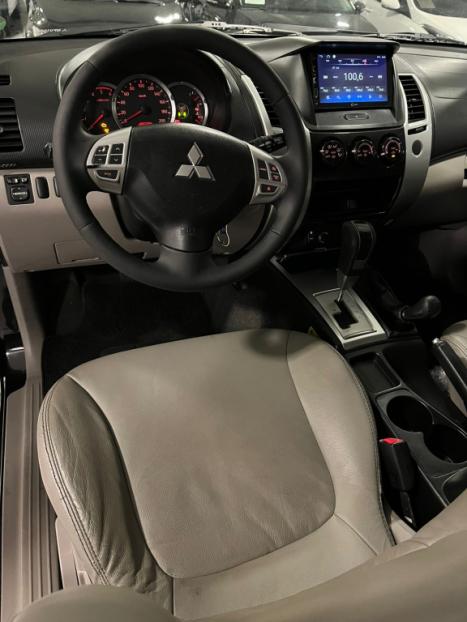 MITSUBISHI Pajero Dakar 3.2 16V 4P HPE 4X4  7 LUGARES TURBO INTECOOLER DIESEL AUTOMTICO, Foto 13