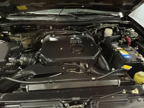 MITSUBISHI Pajero Dakar 3.2 16V 4P HPE 4X4  7 LUGARES TURBO INTECOOLER DIESEL AUTOMTICO, Foto 21