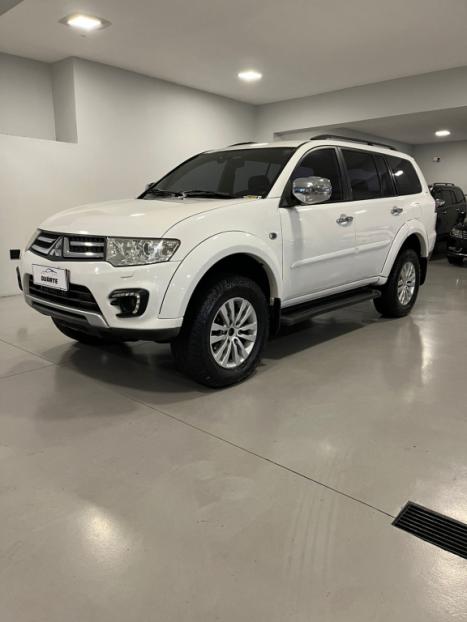 MITSUBISHI Pajero Dakar 3.2 16V 4P HPE S 4X4 TURBO DIESEL INTECOOLER 7 LUGARES AUTOMTICO, Foto 3