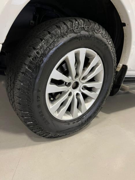 MITSUBISHI Pajero Dakar 3.2 16V 4P HPE S 4X4 TURBO DIESEL INTECOOLER 7 LUGARES AUTOMTICO, Foto 9