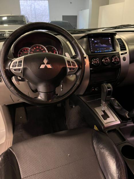 MITSUBISHI Pajero Dakar 3.2 16V 4P HPE S 4X4 TURBO DIESEL INTECOOLER 7 LUGARES AUTOMTICO, Foto 12