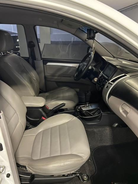 MITSUBISHI Pajero Dakar 3.2 16V 4P 4X4 TURBO DIESEL INTERCOOLER AUTOM�TICO, Foto 15