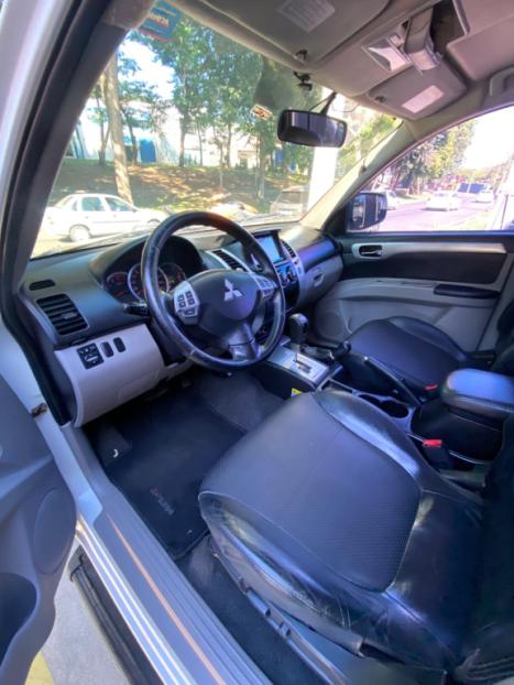 MITSUBISHI Pajero Dakar 3.2 16V 4P HPE 4X4  7 LUGARES TURBO INTECOOLER DIESEL AUTOM�TICO, Foto 9