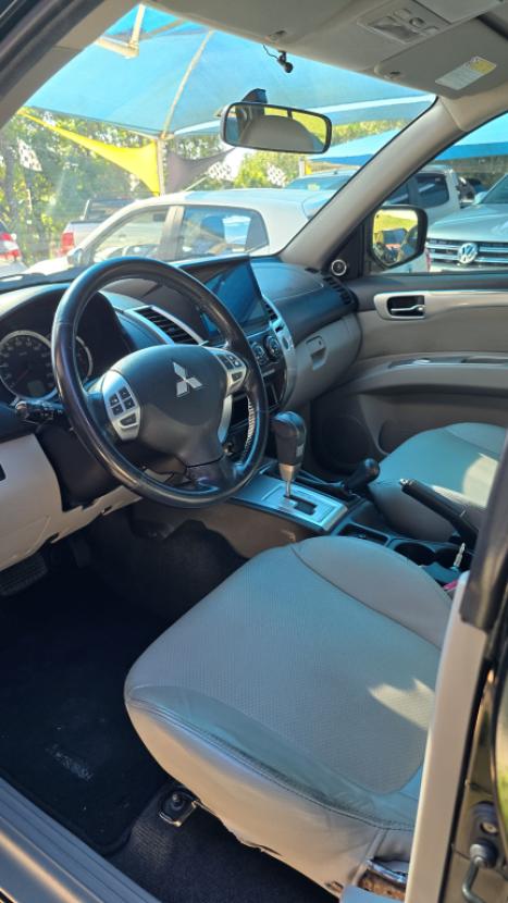 MITSUBISHI Pajero Dakar 3.2 16V 4P HPE 4X4  7 LUGARES TURBO INTECOOLER DIESEL AUTOM�TICO, Foto 4