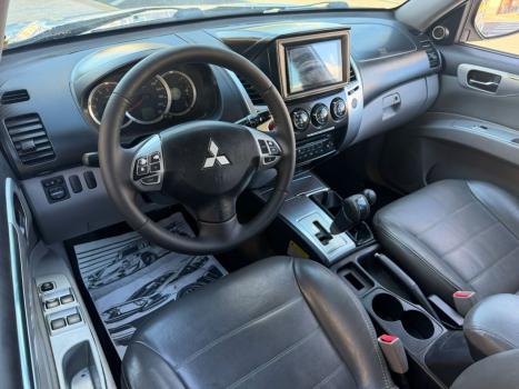 MITSUBISHI Pajero Dakar 3.2 16V 4P HPE S 4X4 TURBO DIESEL INTECOOLER 7 LUGARES AUTOM�TICO, Foto 6