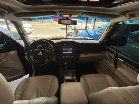 MITSUBISHI Pajero Full 3.8 V6 24V 4X4 AUTOMTICO, Foto 8