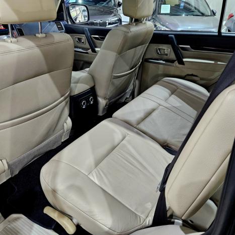 MITSUBISHI Pajero Full 3.2 16V 4P HPE 4X4 TURBO DIESEL INTERCOOLER AUTOMTICO, Foto 9