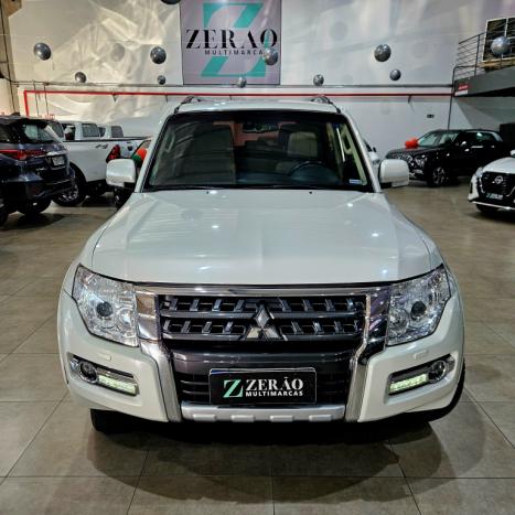MITSUBISHI Pajero Full 3.2 16V 4P HPE 4X4 TURBO DIESEL INTERCOOLER AUTOM�TICO, Foto 2