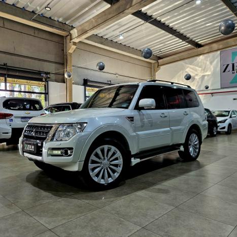 MITSUBISHI Pajero Full 3.2 16V 4P HPE 4X4 TURBO DIESEL INTERCOOLER AUTOM�TICO, Foto 3