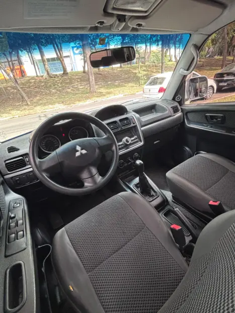 MITSUBISHI Pajero TR4 2.0 16V 4P FLEX, Foto 10 MITSUBISHI Pajero TR4 2.0 16V 4P FLEX, Foto 10