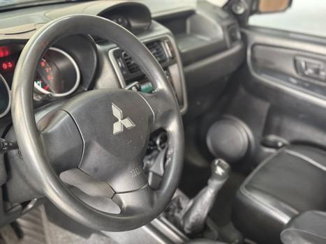 MITSUBISHI Pajero TR4 2.0 16V 4P, Foto 11