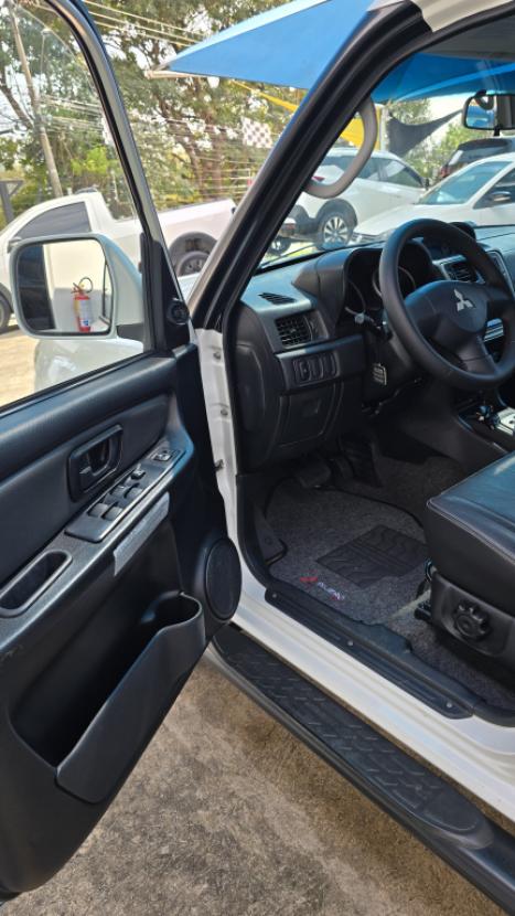 MITSUBISHI Pajero TR4 2.0 16V 4P 4X4 FLEX AUTOM�TICO, Foto 4