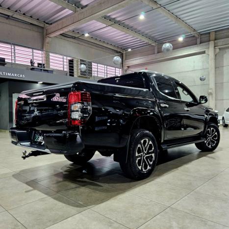 MITSUBISHI Triton 2.4 HPE-S BITURBO DIESEL CABINE DUPLA 4X4 AUTOM�TICO, Foto 4