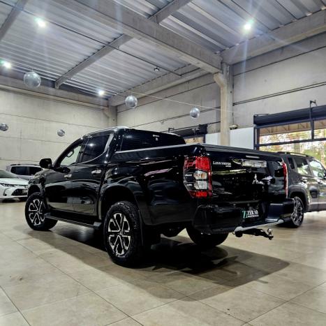 MITSUBISHI Triton 2.4 HPE-S BITURBO DIESEL CABINE DUPLA 4X4 AUTOM�TICO, Foto 6
