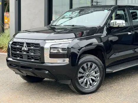 MITSUBISHI Triton 2.4 HPE-S BITURBO DIESEL CABINE DUPLA 4X4 AUTOMÁTICO, Foto 2