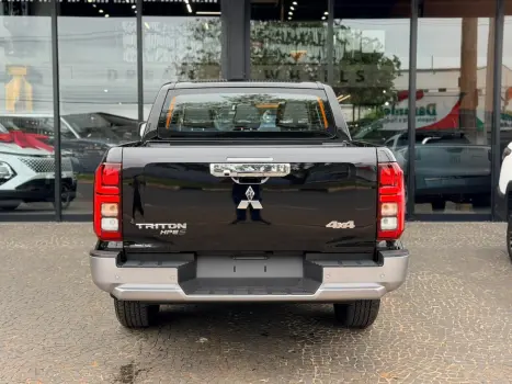 MITSUBISHI Triton 2.4 HPE-S BITURBO DIESEL CABINE DUPLA 4X4 AUTOMÁTICO, Foto 9