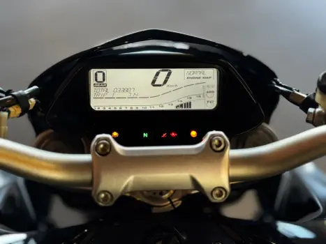 MV AGUSTA 800 , Foto 13