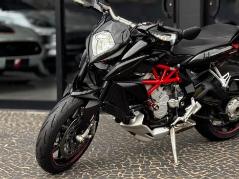 MV AGUSTA 800 , Foto 3