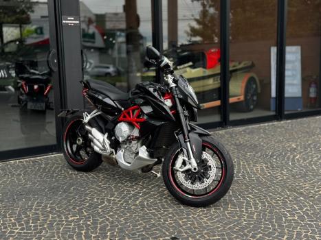 MV AGUSTA 800 , Foto 4