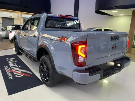 NISSAN Frontier 2.3 16V PRO4X CABINE DUPLA 4X4 BI-TURBO DIESEL AUTOMTICO, Foto 5