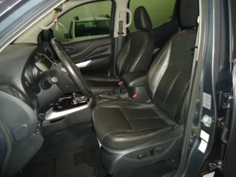 NISSAN Frontier 2.3 16V XE 4X4 CABINE DUPLA BI-TURBO DIESEL AUTOMTICO, Foto 2