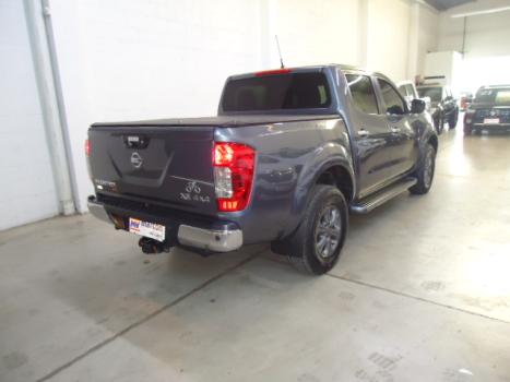 NISSAN Frontier 2.3 16V XE 4X4 CABINE DUPLA BI-TURBO DIESEL AUTOMTICO, Foto 9