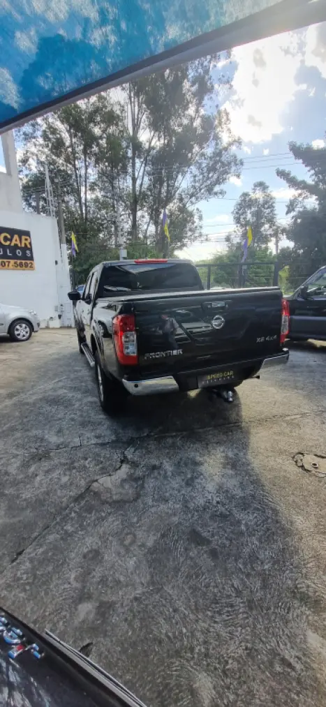 NISSAN Frontier 2.3 16V XE 4X4 CABINE DUPLA BI-TURBO DIESEL AUTOMÁTICO, Foto 13 NISSAN Frontier 2.3 16V XE 4X4 CABINE DUPLA BI-TURBO DIESEL AUTOMÁTICO, Foto 13