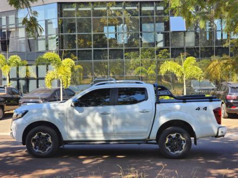 NISSAN Frontier 2.3 16V PLATINUM CABINE DUPLA 4X4 BI-TURBO DIESEL AUTOMÁTICO, Foto 6 NISSAN Frontier 2.3 16V PLATINUM CABINE DUPLA 4X4 BI-TURBO DIESEL AUTOMÁTICO, Foto 6