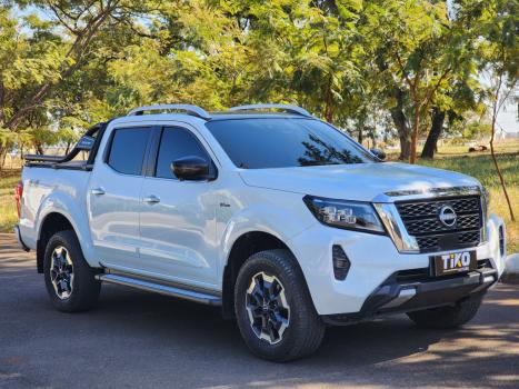 NISSAN Frontier 2.3 16V PLATINUM CABINE DUPLA 4X4 BI-TURBO DIESEL AUTOMÁTICO, Foto 7 NISSAN Frontier 2.3 16V PLATINUM CABINE DUPLA 4X4 BI-TURBO DIESEL AUTOMÁTICO, Foto 7