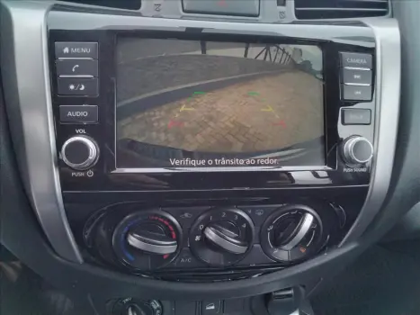 NISSAN Frontier 2.3 ATTACK CABINE DUPLA 4X4 BI-TURBO DIESEL AUTOMTICO, Foto 15