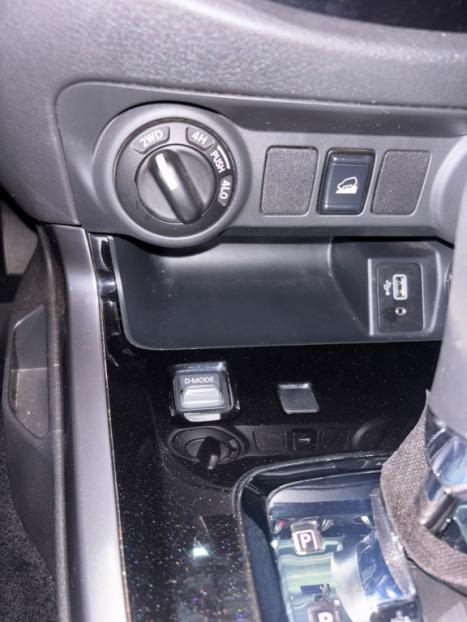 NISSAN Frontier 2.3 ATTACK CABINE DUPLA 4X4 BI-TURBO DIESEL AUTOMTICO, Foto 14