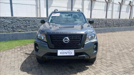 NISSAN Frontier 2.3 ATTACK CABINE DUPLA 4X4 BI-TURBO DIESEL AUTOM�TICO, Foto 2
