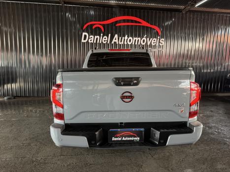 NISSAN Frontier 2.3 16V PRO4X CABINE DUPLA 4X4 BI-TURBO DIESEL AUTOM�TICO, Foto 7