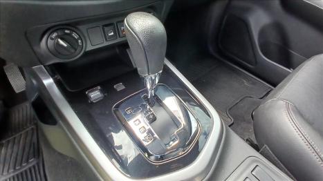 NISSAN Frontier 2.3 16V XE 4X4 CABINE DUPLA BI-TURBO DIESEL AUTOM�TICO, Foto 12