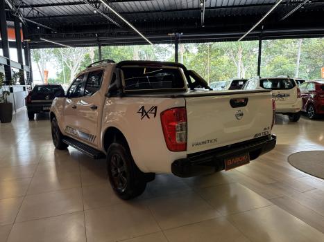 NISSAN Frontier 2.3 ATTACK CABINE DUPLA 4X4 BI-TURBO DIESEL AUTOM�TICO, Foto 5